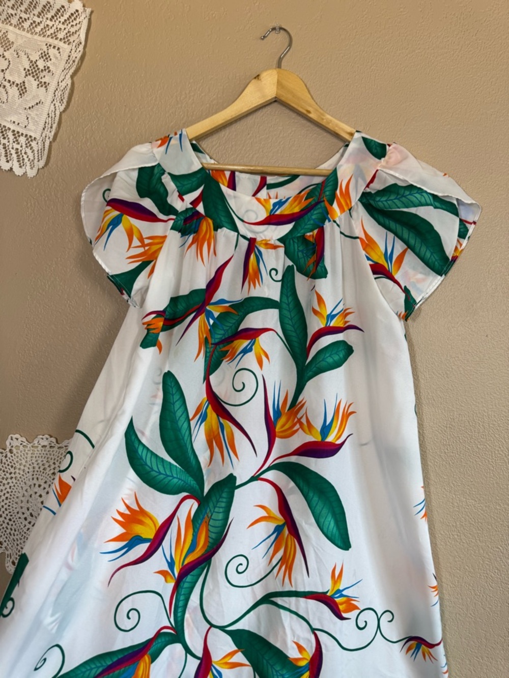 Hilo Hattie Vintage 70s/80s White Bird of Paradise Hawaiian Midi Dress| Size M - Picture 7 of 13
